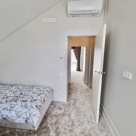 Makin' Memories - Apartamentai Monciskese